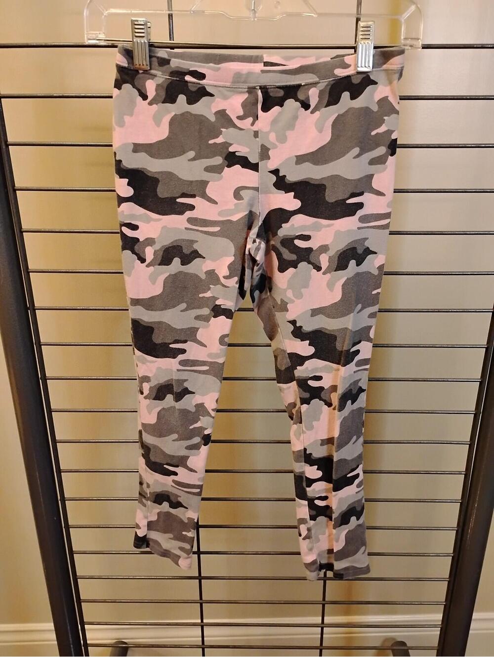 Faded Glory Pink Camo Leggings‎